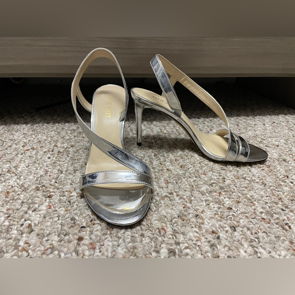 Nine West silver pumps size 5.5